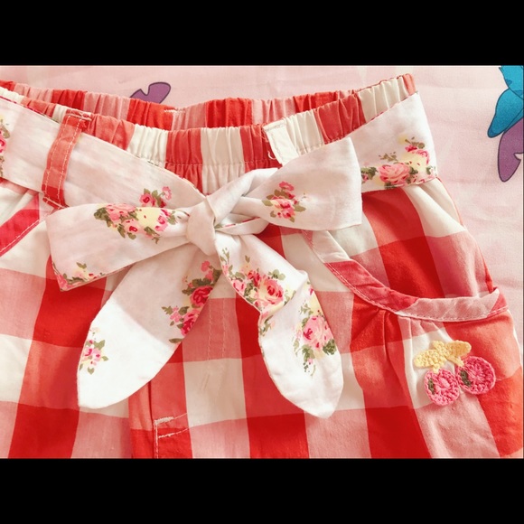 High rise paperbag waist shorts - Picture 2 of 4